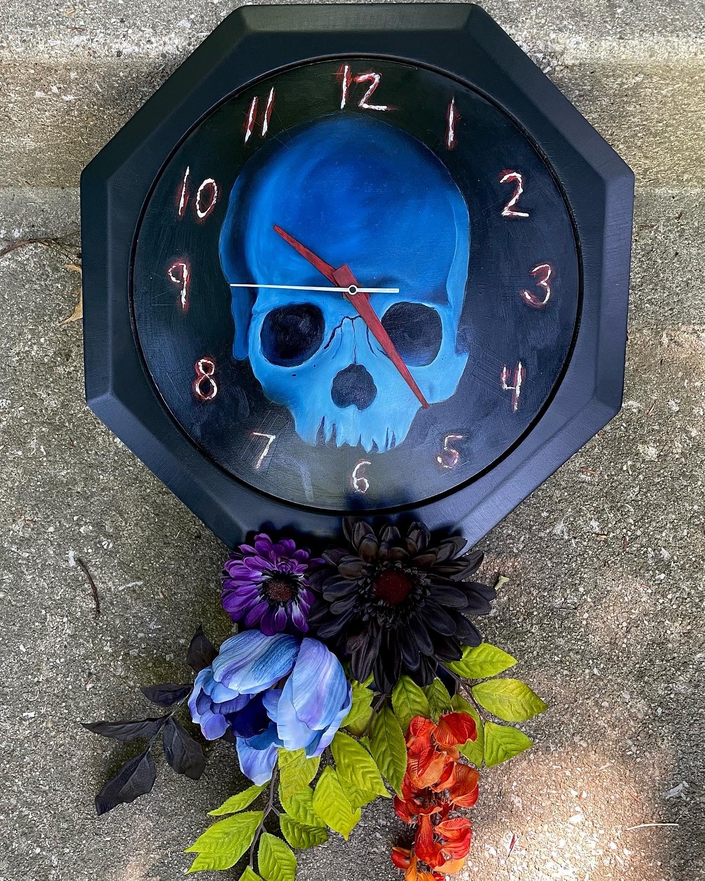 Skull Clock